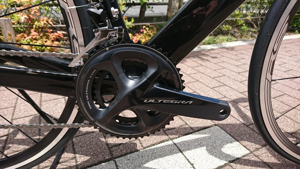自転車レースでステルスの電動自転車