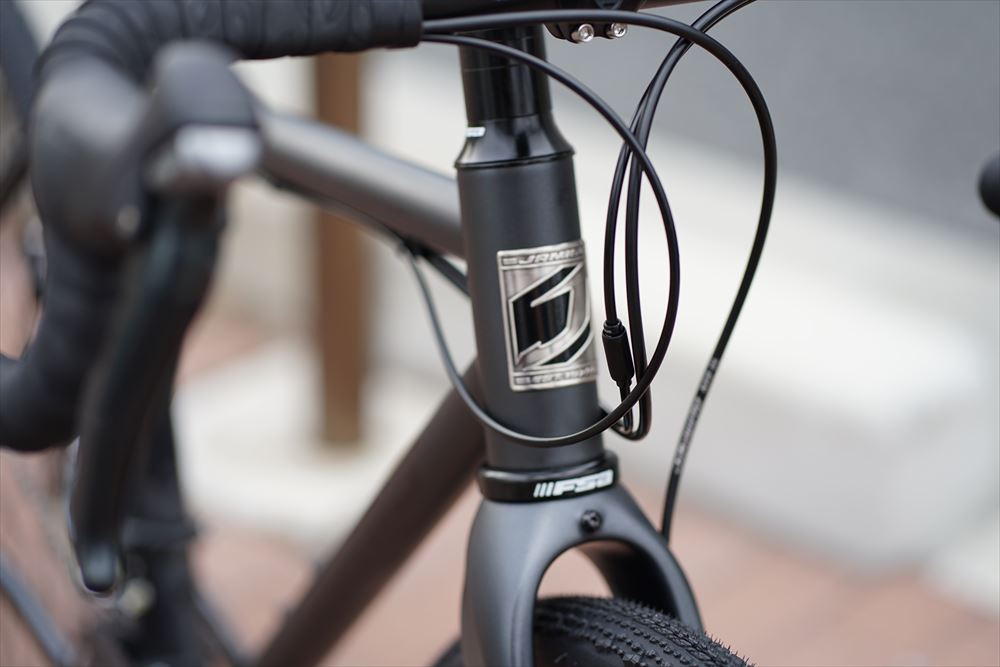 jamis renegade expat 2019 adventure road bike