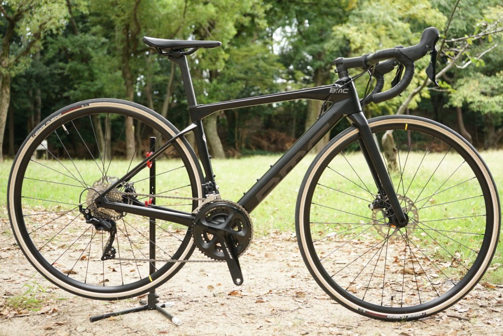 bmc roadmachine tyre clearance