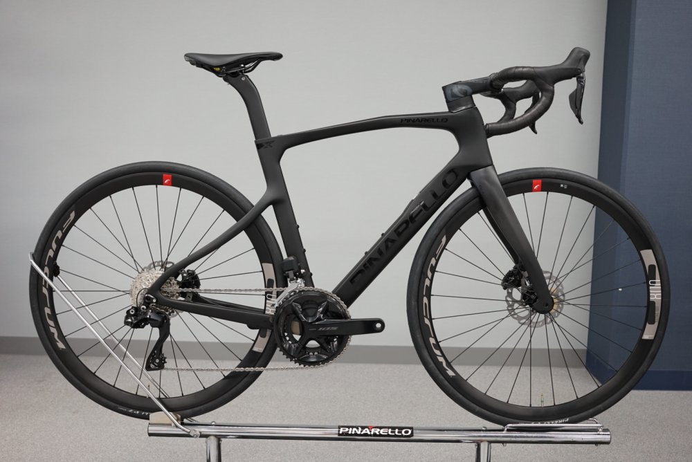 PINARELLO(ピナレロ) X3 DISK 105 Di2完成車[2023-2024]